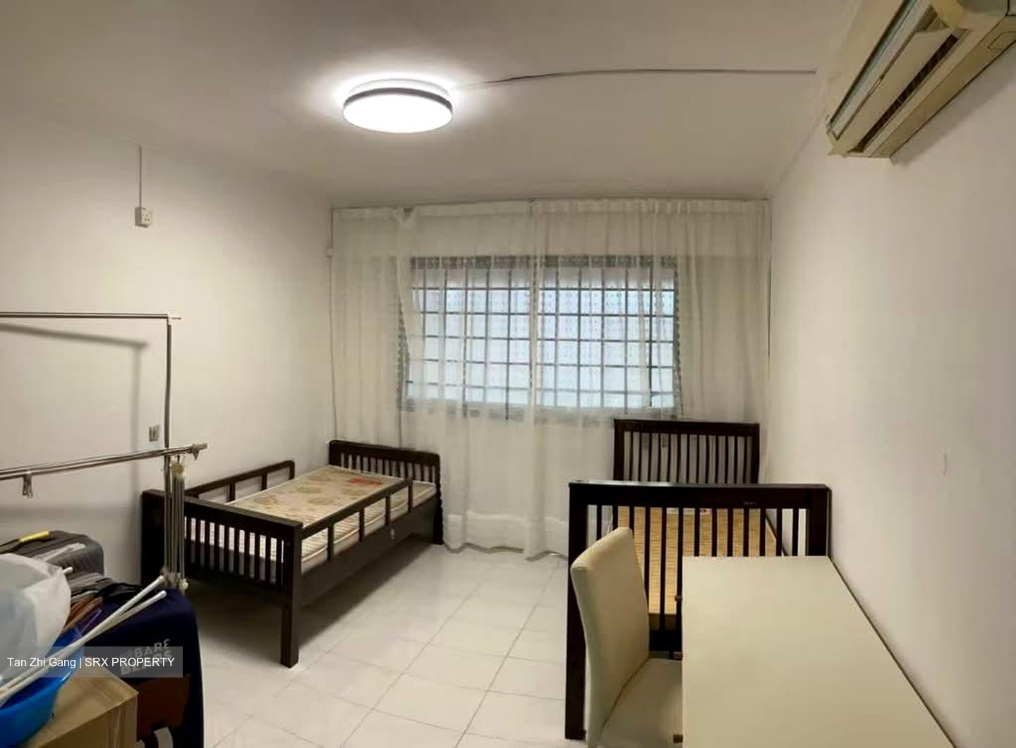 Blk 714 Jurong West Street 71 (Jurong West), HDB Executive #562588071